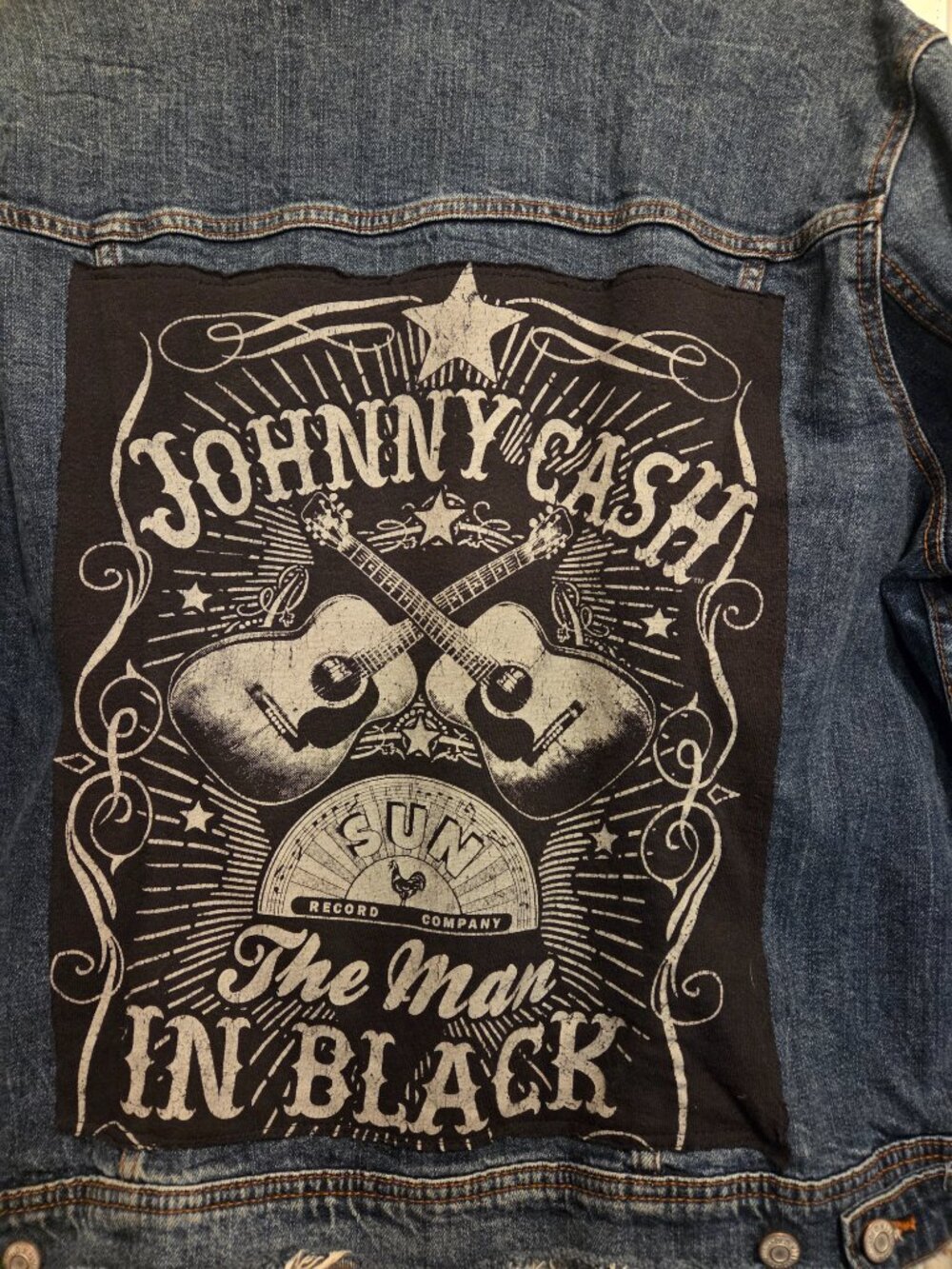 Distressed denim jacket - Picture 4 of 4